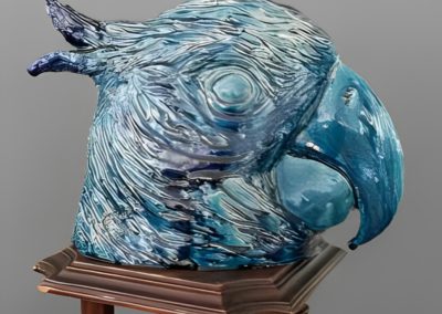 Catherine-Guez-Montluc_Sculpture_Blue Ara_Artiste_Animalier_contemporain